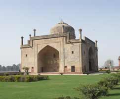 Agra Honeymoon